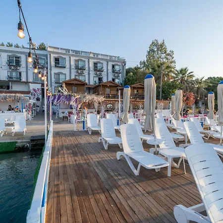 Akyali Boutique Hotel *