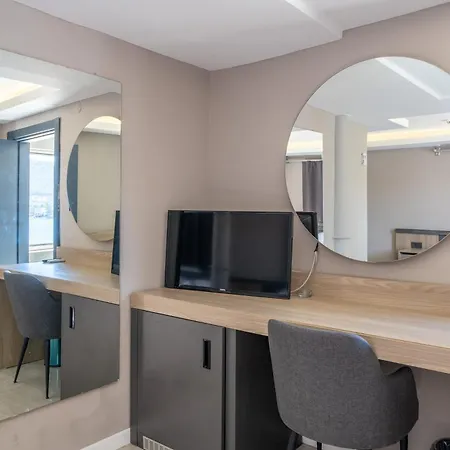 Отель Akyali Boutique Hotel Гюверджинлик